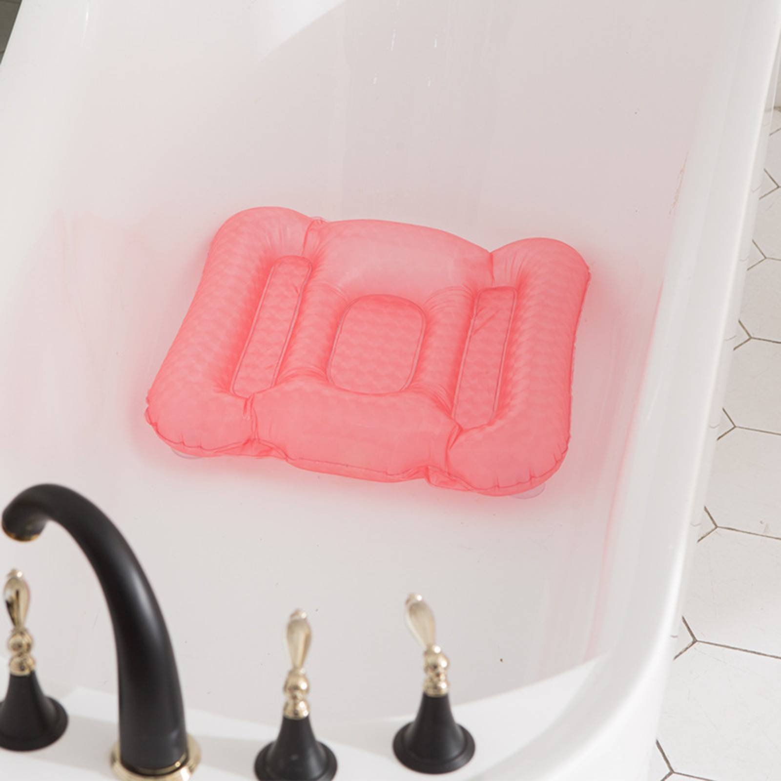 وسادة معززة لحوض الاستحمام بلم - مراجعة Bathtub Pillow Inflatable وسعره